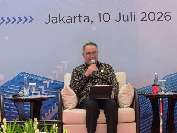 OJK Ingatkan Financial Influencer soal Aturan Main, Beda Edukasi dan Rekomendasi Investasi OJK Ingatkan Financial Influencer soal Aturan Main, Beda Edukasi dan Rekomendasi Investasi