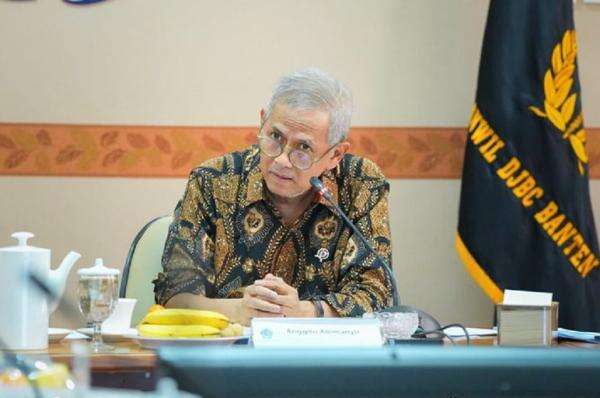 Profil Anggito Abimanyu, Wamenkeu yang Terpilih Jadi Ketua DK LPS Profil Anggito Abimanyu, Wamenkeu yang Terpilih Jadi Ketua DK LPS