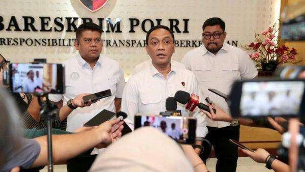 Polisi Gagalkan Penyelundupan 98 Kg Sabu di Aceh, 3 Pemasok Ditangkap. Polisi Gagalkan Penyelundupan 98 Kg Sabu di Aceh, 3 Pemasok Ditangkap.