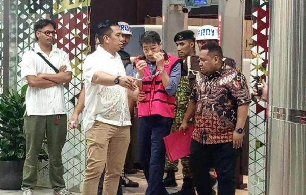 Kejagung Limpahkan Kasus Korupsi Tambang Samin Tan ke Kejari Jakpus Kejagung Limpahkan Kasus Korupsi Tambang Samin Tan ke Kejari Jakpus