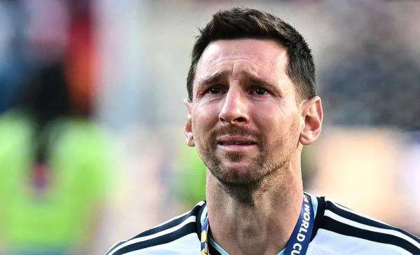 Tangis Lionel Messi Pecah, Jadi Laga Terakhirnya di Piala Dunia? Tangis Lionel Messi Pecah, Jadi Laga Terakhirnya di Piala Dunia?