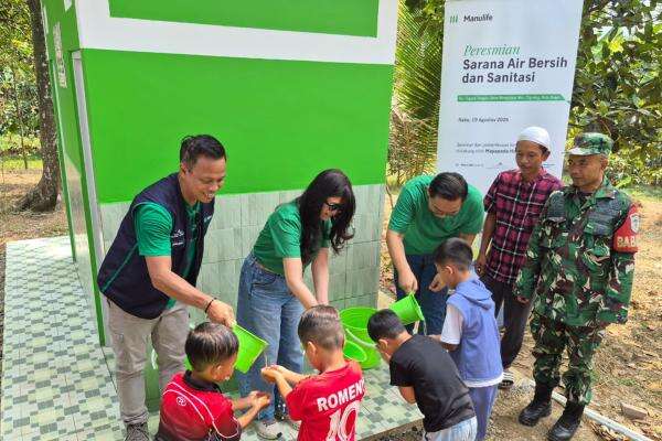 41 Tahun Manulife Indonesia Melanjutkan Program Adopt Village 41 Tahun Manulife Indonesia Melanjutkan Program Adopt Village