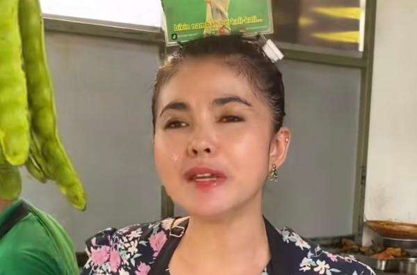Karina Ranau Jadi Korban Kekerasan, Didorong Pria hingga Terjatuh di Kalibata Karina Ranau Jadi Korban Kekerasan, Didorong Pria hingga Terjatuh di Kalibata