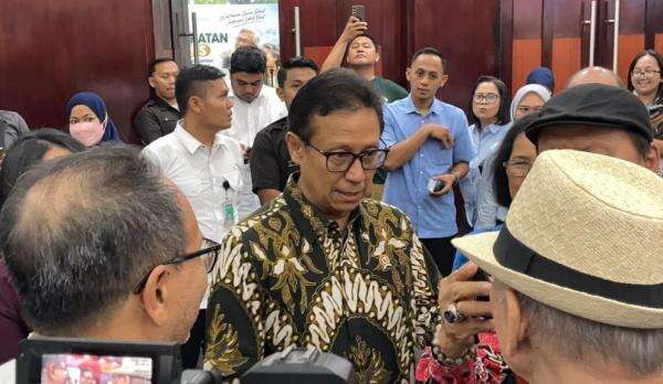 Kualitas Udara Memburuk akibat Karhutla, Menkes Budi: Tabung Oksigen Jangan Cuma Dipajang! Kualitas Udara Memburuk akibat Karhutla, Menkes Budi: Tabung Oksigen Jangan Cuma Dipajang!