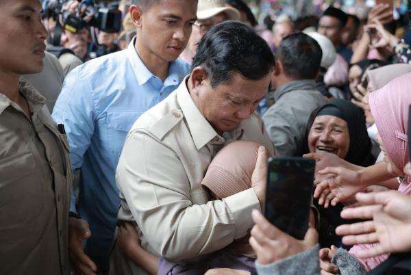 Poltracking: Kepercayaan Publik 63,2 Persen Jadi Modal Prabowo Perbaiki Kinerja Poltracking: Kepercayaan Publik 63,2 Persen Jadi Modal Prabowo Perbaiki Kinerja