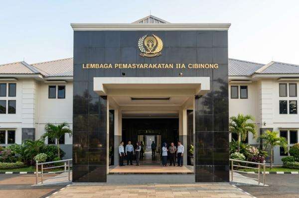 Heboh Fasilitas Mewah Bak Apartemen, Ini Deretan Nama Besar Penghuni Lapas Cibinong Heboh Fasilitas Mewah Bak Apartemen, Ini Deretan Nama Besar Penghuni Lapas Cibinong