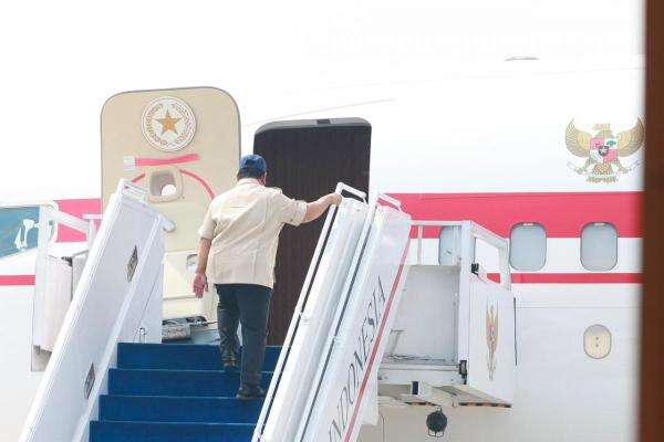 Bertolak ke Kalimantan, Prabowo Minta Temuan Pelanggaran Karhutla Ditindak Tegas Bertolak ke Kalimantan, Prabowo Minta Temuan Pelanggaran Karhutla Ditindak Tegas