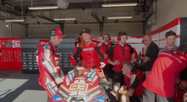 Kisah Kayla Yaakov, Pembalap Muda Cantik yang Tunggangi Motor Ducati Milik Marc Marquez Kisah Kayla Yaakov, Pembalap Muda Cantik yang Tunggangi Motor Ducati Milik Marc Marquez