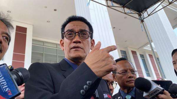 Gugatan PHPU Gibran, Refly Harun Minta Hakim MK Putus Berdasarkan Fakta Persidangan Gugatan PHPU Gibran, Refly Harun Minta Hakim MK Putus Berdasarkan Fakta Persidangan