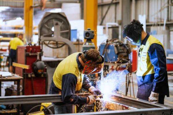 Industri Manufaktur Jadi Penggerak Utama Ekonomi, Tumbuh 5,32 di Triwulan II-2026 Industri Manufaktur Jadi Penggerak Utama Ekonomi, Tumbuh 5,32 di Triwulan II-2026