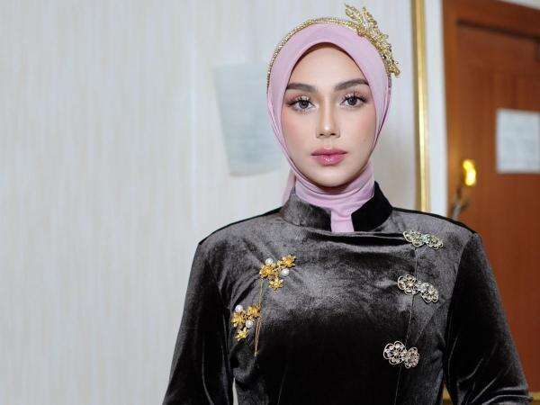 Celine Evangelista Buka Suara soal Isu Jadi Simpanan Pejabat dan Rumah Rp200 Miliar Celine Evangelista Buka Suara soal Isu Jadi Simpanan Pejabat dan Rumah Rp200 Miliar