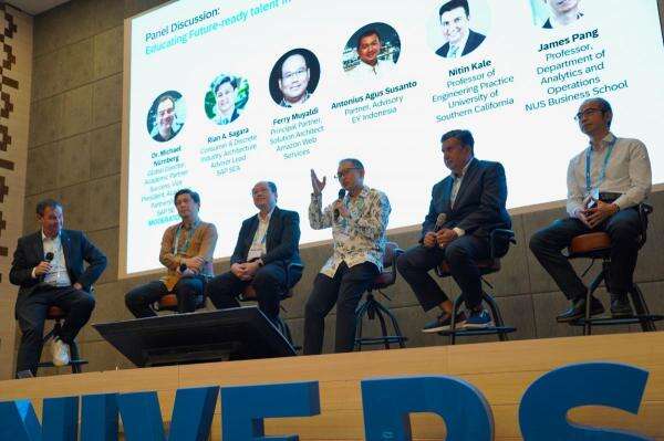 Akademisi hingga Pelaku Industri Kumpul Bahas Roadmap Masa Depan Pendidikan Teknologi Akademisi hingga Pelaku Industri Kumpul Bahas Roadmap Masa Depan Pendidikan Teknologi