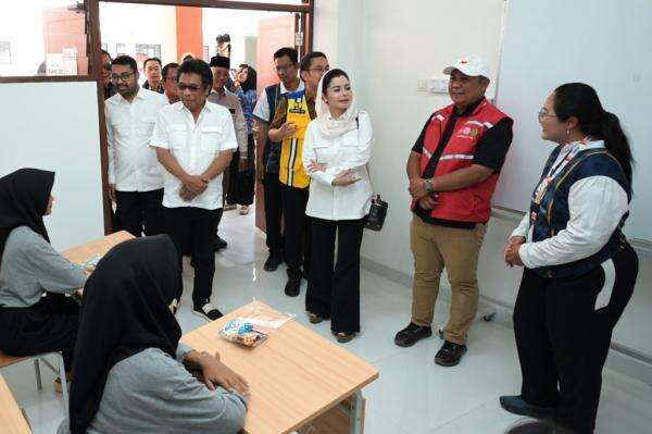 Anggota DPR Minta Sekolah Rakyat Dipasangi CCTV, Cegah Pergaulan Bebas Para Siswa Anggota DPR Minta Sekolah Rakyat Dipasangi CCTV, Cegah Pergaulan Bebas Para Siswa