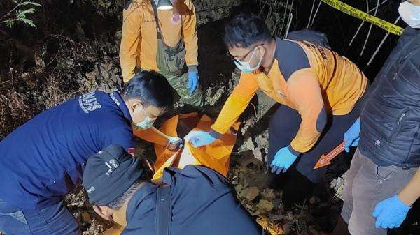 Pria Ditemukan Tewas di Ladang Wonogiri, Tangan Terborgol Pria Ditemukan Tewas di Ladang Wonogiri, Tangan Terborgol