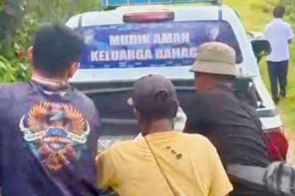 Polisi di Sorong Selatan Tewas Terlilit Bendera di Leher saat Rayakan Kemenangan Brasil Polisi di Sorong Selatan Tewas Terlilit Bendera di Leher saat Rayakan Kemenangan Brasil
