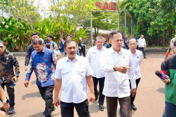 Menteri Imipas Bakal Investigasi 'Rumah Mewah' di Lapas Cibinong untuk Pegawai atau Kepentingan Lain Menteri Imipas Bakal Investigasi 'Rumah Mewah' di Lapas Cibinong untuk Pegawai atau Kepentingan Lain