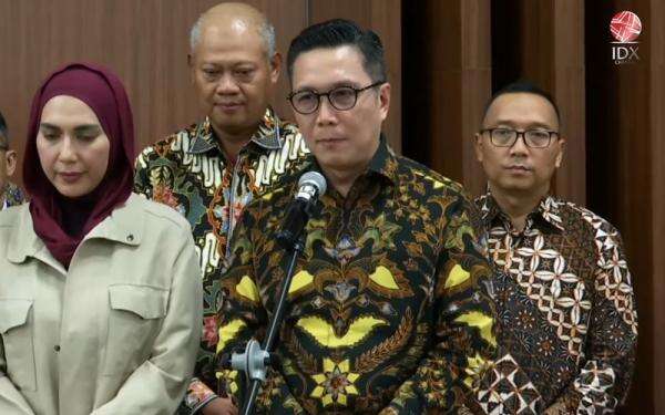 Jabat Dirut BEI, Jeffrey Hendrik Janji Tingkatkan Transparansi dan Tata Kelola Bursa Efek Indonesia Jabat Dirut BEI, Jeffrey Hendrik Janji Tingkatkan Transparansi dan Tata Kelola Bursa Efek Indonesia