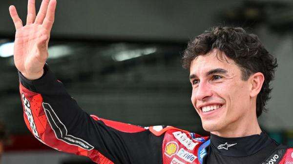 Dokter Ungkap Lengan Kanan Marc Marquez Berubah Total Imbas Kecelakaan di MotoGP Mandalika 2025 Dokter Ungkap Lengan Kanan Marc Marquez Berubah Total Imbas Kecelakaan di MotoGP Mandalika 2025