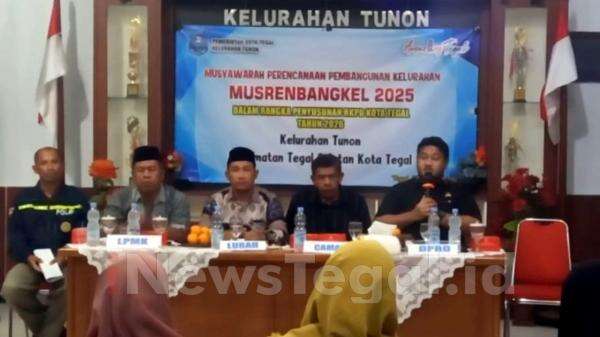 Warga Tunon, Tegal Selatan Minta Pengecoran Jalan Kendari Sepanjang 500 Meter Senilai 2 Miliar Warga Tunon, Tegal Selatan Minta Pengecoran Jalan Kendari Sepanjang 500 Meter Senilai 2 Miliar