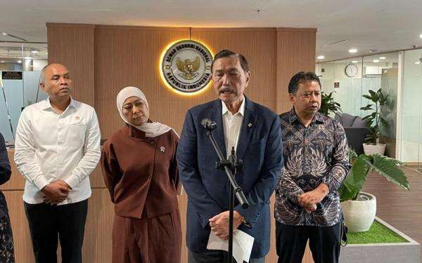 Luhut Targetkan Bansos Digital Mulai Dinikmati 50 Juta Masyarakat Miskin pada Awal 2027 Luhut Targetkan Bansos Digital Mulai Dinikmati 50 Juta Masyarakat Miskin pada Awal 2027