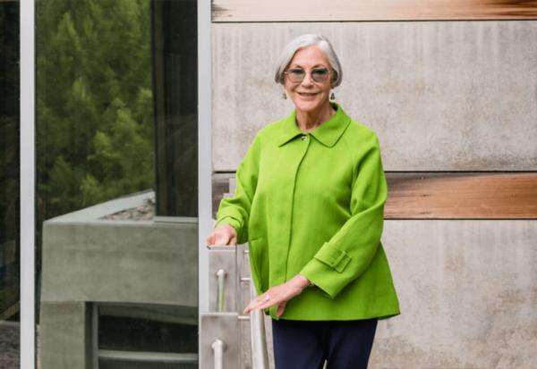 Sosok Alice Walton, Perempuan Terkaya di Dunia yang Punya Koleksi Seni Bernilai Fantastis Sosok Alice Walton, Perempuan Terkaya di Dunia yang Punya Koleksi Seni Bernilai Fantastis