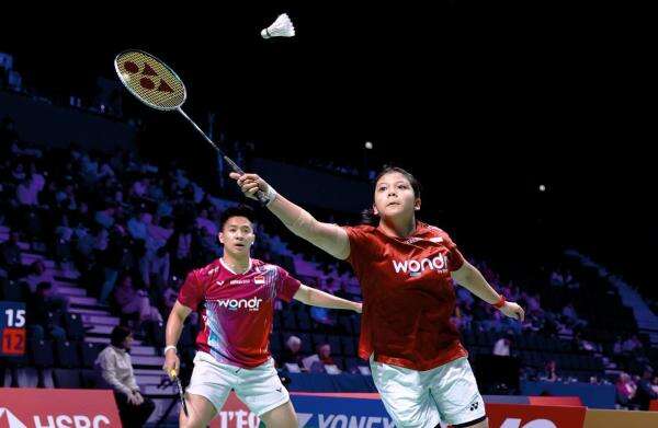 Dejan/Felisha Buka-bukaan Kunci Kemenangan atas Wakil Tuan Rumah di Hylo Open 2026 Dejan/Felisha Buka-bukaan Kunci Kemenangan atas Wakil Tuan Rumah di Hylo Open 2026