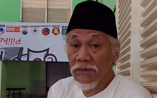 Tio Pakusadewo Siap Syuting Lagi meski Masih Pakai Kursi Roda Tio Pakusadewo Siap Syuting Lagi meski Masih Pakai Kursi Roda