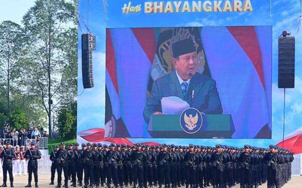 Prabowo Perintahkan Anggota Polri untuk Hadir Melindungi, Melayani, dan Mengabdi ke Rakyat Prabowo Perintahkan Anggota Polri untuk Hadir Melindungi, Melayani, dan Mengabdi ke Rakyat