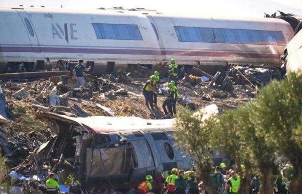 2 Kereta Cepat Tabrakan di Spanyol Tewaskan 64 Orang, Ini Dugaan Penyebabnya 2 Kereta Cepat Tabrakan di Spanyol Tewaskan 64 Orang, Ini Dugaan Penyebabnya
