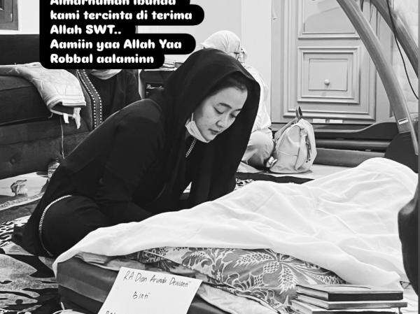 Innalillahi, Ibunda Vega Darwanti Meninggal Dunia Hari Ini Innalillahi, Ibunda Vega Darwanti Meninggal Dunia Hari Ini