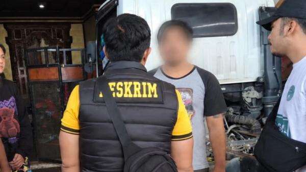 Kronologi Sopir Truk Dibakar Bos di Karangasem, Sempat Cekcok lalu Disiram Bensin Kronologi Sopir Truk Dibakar Bos di Karangasem, Sempat Cekcok lalu Disiram Bensin