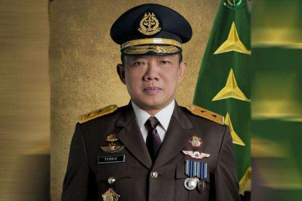 Profil Febrie Adriansyah, Jampidsus Kejagung yang Mundur Sering Ungkap Kasus Kakap Profil Febrie Adriansyah, Jampidsus Kejagung yang Mundur Sering Ungkap Kasus Kakap