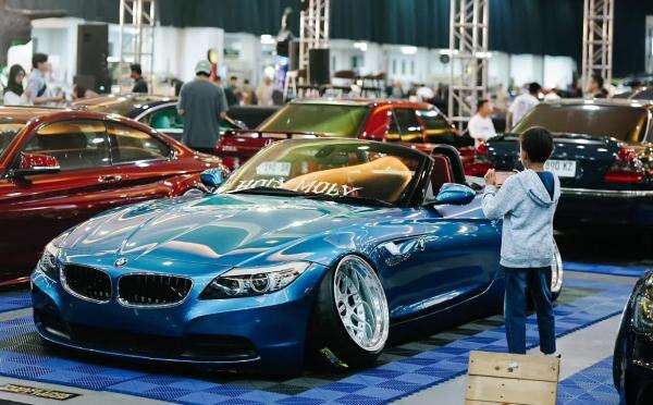 Ratusan Mobil dan Motor Modifikasi Kumpul di Indonesian Custom Show 2026 Ratusan Mobil dan Motor Modifikasi Kumpul di Indonesian Custom Show 2026