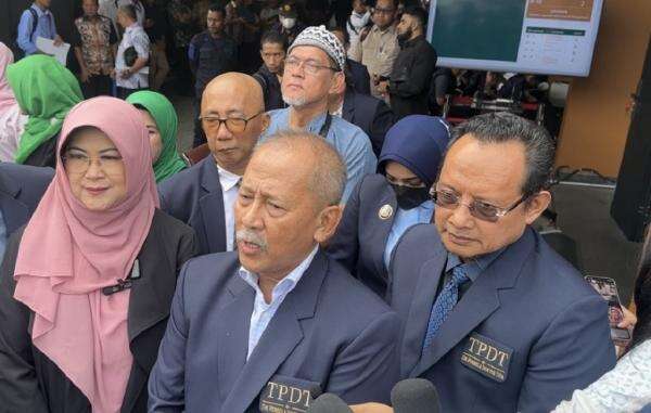 Pengacara Dokter Tifa Ungkap Alasan Ajukan Praperadilan: Statusnya Bukan Lagi Terdakwa Pengacara Dokter Tifa Ungkap Alasan Ajukan Praperadilan: Statusnya Bukan Lagi Terdakwa