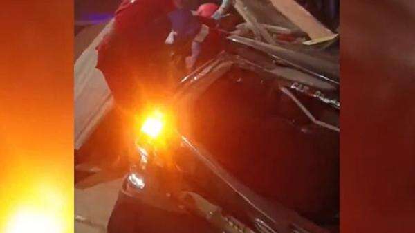 Xenia Tabrak Truk yang Putar Arah di Maros, Sopir Tewas 3 Penumpang Terluka Xenia Tabrak Truk yang Putar Arah di Maros, Sopir Tewas 3 Penumpang Terluka