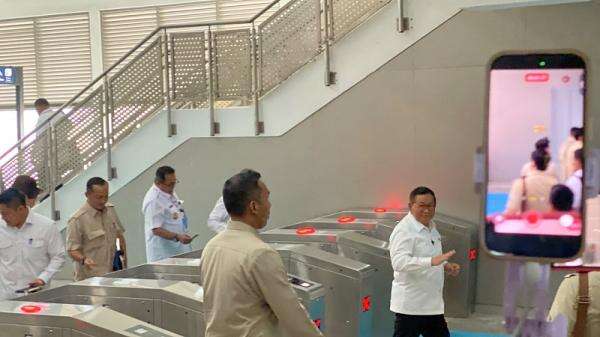 Di Hadapan Prabowo, Pramono Pamer Ekonomi Jakarta Tumbuh 5,52 Di Hadapan Prabowo, Pramono Pamer Ekonomi Jakarta Tumbuh 5,52