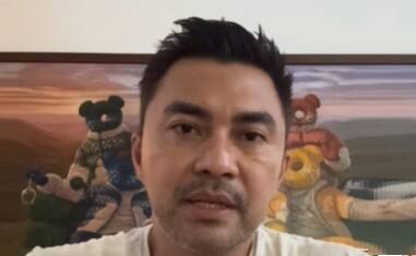 hendri klow 10 Momen Hangat Perayaan Ulang Tahun Ayah Sarwendah, Sederhana Bersama Keluarga Sarwendah baru saja kehilangan ayahnya