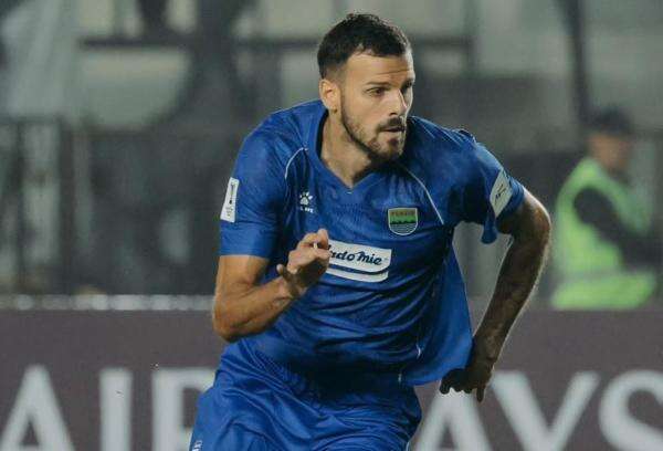 Profil Patricio Matricardi, Bek Jangkung Andalan Persib Bandung Profil Patricio Matricardi, Bek Jangkung Andalan Persib Bandung