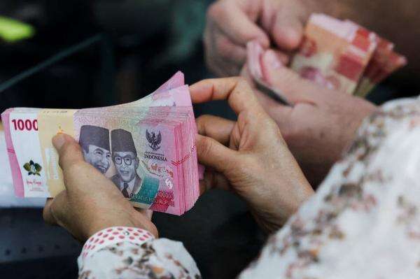 Tinggalkan Dolar AS, Indonesia-Singapura Sepakati Transaksi Mata Uang Lokal Tinggalkan Dolar AS, Indonesia-Singapura Sepakati Transaksi Mata Uang Lokal