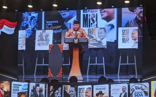 Prabowo Dapat Laporan Pendapatan Danantara Naik hingga 400 Persen Prabowo Dapat Laporan Pendapatan Danantara Naik hingga 400 Persen