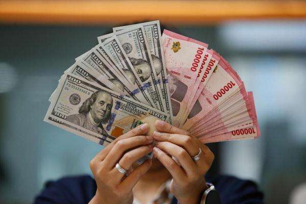 Rupiah Nyaris Rp18.000 per Dolar AS, Apa Langkah BI? Rupiah Nyaris Rp18.000 per Dolar AS, Apa Langkah BI?