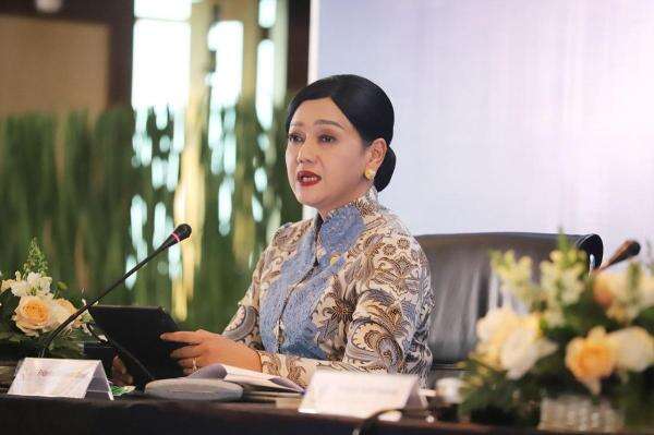 Prabowo Bakal Pilih Langsung Kepala Eksekutif Pengawas Bursa Mineral OJK Prabowo Bakal Pilih Langsung Kepala Eksekutif Pengawas Bursa Mineral OJK