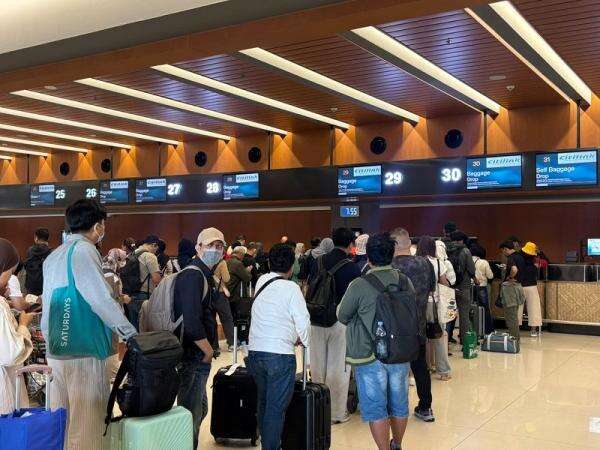Abu Vulkanik Ganggu Penerbangan, Ini yang Harus Dilakukan Penumpang di Bandara Soetta Abu Vulkanik Ganggu Penerbangan, Ini yang Harus Dilakukan Penumpang di Bandara Soetta