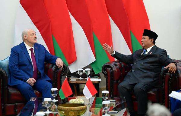 Bertemu Prabowo, Lukashenko Sebut Indonesia Mitra Penting Belarus di Asia Tenggara Bertemu Prabowo, Lukashenko Sebut Indonesia Mitra Penting Belarus di Asia Tenggara