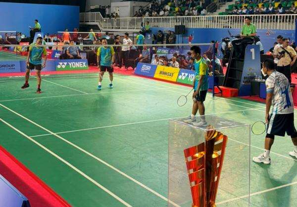 Adu Smash! Laga Kapolri-Widi vs Bahlil-Ahmad Meriahkan Penutupan Kapolri Cup 2026 Adu Smash! Laga Kapolri-Widi vs Bahlil-Ahmad Meriahkan Penutupan Kapolri Cup 2026