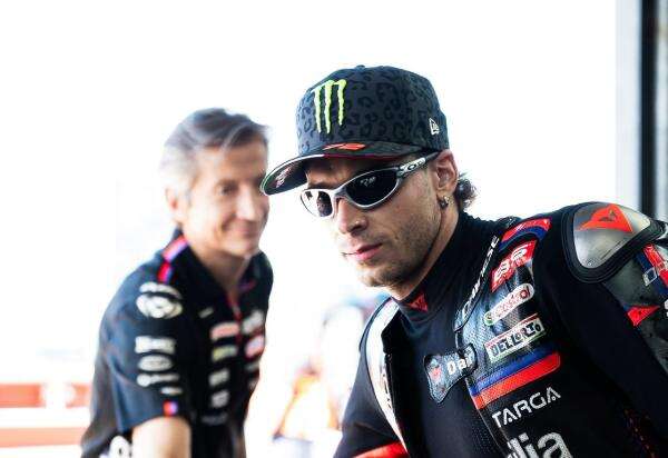 Marco Bezzecchi Nikmati Tekanan Perebutan Juara Dunia MotoGP 2026: Kalau Tidak, Mending Kerja di Bengkelnya Ayah Marco Bezzecchi Nikmati Tekanan Perebutan Juara Dunia MotoGP 2026: Kalau Tidak, Mending Kerja di Bengkelnya Ayah