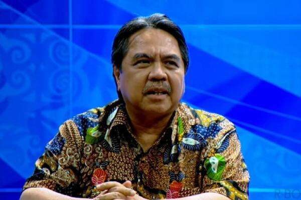 Bela Gibran, Ade Armando Sebut Aturan Pengecualian Bukti Lulus SMA di Pilpres Tak Janggal Bela Gibran, Ade Armando Sebut Aturan Pengecualian Bukti Lulus SMA di Pilpres Tak Janggal