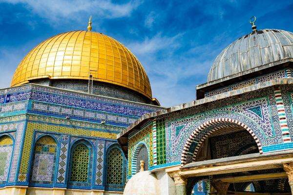 Ratusan Pemukim Ilegal Masuki Kompleks Masjid Al-Aqsa dengan Pengawalan Polisi Israel Ratusan Pemukim Ilegal Masuki Kompleks Masjid Al-Aqsa dengan Pengawalan Polisi Israel