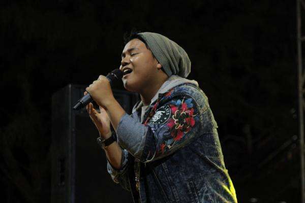 Arek Suroboyo, Catat Tanggalnya! Bintang Radio Nasional 2024 Siap Menggema Arek Suroboyo, Catat Tanggalnya! Bintang Radio Nasional 2024 Siap Menggema
