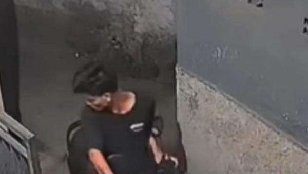 Maling Motor di Ciracas Apes, Ketahuan gegara Dikenali Tetangganya Sendiri Maling Motor di Ciracas Apes, Ketahuan gegara Dikenali Tetangganya Sendiri